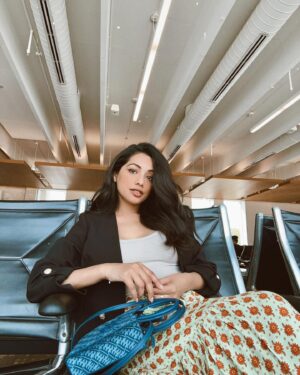 Riya Ray Instagram - A few snippets from life recently … 💝
.
.
.
1) From the wonderful shoot in New York City with the lovely @susanbowlusphoto Dress by @aritzia 

2) Most shoots I have done recently have had atleast one bridal look 👀 and so did this campaign 😍 @tillt.creative @corey.tindall . Make up @cusoatl @the_brandiluster 

3) From a campaign of a major beauty brand shot by @lindsayadler_photo 💕 in LA ! 

4) Birthday gift from my ❤️!!! Totally obsessed @louboutinworld 

5) My favorite dessert at our favorite @lecolonial_restaurants 🤤 #cremebrulee 

6) Another Bridal outfit ( yes with a leather jacket 😂) for a super fun campaign shot in New York City .

7) From a 3 day super chill shoot for a beautiful boutique hotel with an amazing team 💕 @kait.pulvino @lnvo @kittensincardigans 

8) Saw this cat walk by our guest house one day and was able to feed him some food and pet him as well.Now he drops by whenever he’s hungry and keeps looking for me.I named him Tamale!! ( I have no idea why 😅) 

9) Thank you to my beautiful future sis in law  @aferditadee for spotting my @realtechniques campaign 

10) Off to the next location ✈️ for my next project ( Airport is my new hangout place 😍 ) @delta