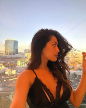 Riya Ray Instagram - The Goal: A life filled with fulfillment and wholeness ❤️