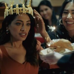 Riya Ray Instagram - When your TV commercial spot gets renewed 🤑 #LoveMyJob #rcwilley #Work #grateful