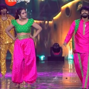 Riya Vishwanathan Instagram - 🔥🔥🔥
Dance Jodi Dance Reloaded 2 | தர Local Round | Sat and Sun 7PM.

#DanceJodiDanceReloaded2 #DanceJodiDance #DJD  #Guru  #RiyaVishwanathan #ZeeTamil