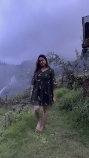 Riya Vishwanathan Instagram - Just for the smart pod  view ❤️ and for the person who pushes me to do this reel @karthick_s_ramesh_ 🫶🏻 
.
Vc and Ec @karthick_s_ramesh_ ❤️
Locay @tehycaofficial 
.
.
#reels #reelsinstagram #reelitfeelit #reelkarofeelkaro 
#reelsvideo #nature #naturelovers #greenery 
#love #trip #kodaikanal #tehyca 
#riyavishwanathan