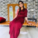 Riya Vishwanathan Instagram - Festive season with @sdduniqueboutique_97 . . . #sareelover #loveforsaree #sandakozhi #zeetamil #maha #riyavishwanathan