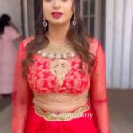 Riya Vishwanathan Instagram - Dewy Glossy Makeup🦋 Gorgeous @riya.vishwanathan ❤️ Got ready for Dance Jodi Dance in Zeetamil❤️ Makeover @kalaiartistry Hair @deepa_signature_hairstyles