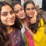 Riya Vishwanathan Instagram - RATHAMAAREY 🫂 My kids ❤️ my love @rishika.viswanathan @pavithraa_v you guys are the best thing happened in my life ❤️🥰 . . . #sisterslove #bonding #siblings #love