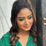 Riya Vishwanathan Instagram - Mobile Clicks Raw Pics💯 Makeover for Gorgeous @riya.vishwanathan ❤️ @kalaiartistry Hair @uma_rajesh_makeupartistry For Bridal Bookings Contact 9884700039 @kalaiartistry