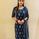 Riya Vishwanathan Instagram - Happy Krishna Jayanthi all From the set of #sandakozhi @zeetamizh . Salwar @elegantoutfits_ease . . #newpost #post #salwarlovers #pic #picoftheday #picofday #pictures #maha #sandakozhi #zeetamil #riyavishwanathan
