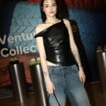 Rizha Instagram - 🧛🏻‍♀️ @finallypress @glassagencia @lacarrera40 @uggineurope @albion1879 @mango @bershka