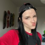 Rizha Instagram - que estructura osea mas dramática lpm que es esa silueta como voy a tener los mofletes y la barbilla tan salidos JAJAJAJAJA