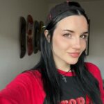 Rizha Instagram - que estructura osea mas dramática lpm que es esa silueta como voy a tener los mofletes y la barbilla tan salidos JAJAJAJAJA