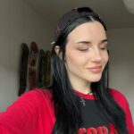 Rizha Instagram - que estructura osea mas dramática lpm que es esa silueta como voy a tener los mofletes y la barbilla tan salidos JAJAJAJAJA