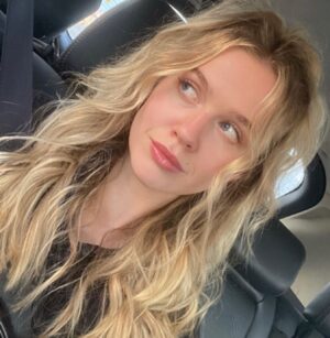 Roan Curtis Instagram - just a ghastly ghoul looking for her favourite pair of sleep boxers in a laundry hamper that has been sitting neglected all week (see slide 2). every selfie must be counteracted with a stupid image/video taken on the same day. i don’t make the rules.
