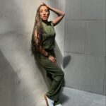 Robin Thede Instagram – What am I supposed to do?! When the light hits, it hits!