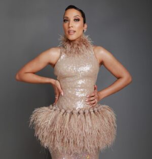 Robin Thede Instagram - An OUTSTANDING night at the @naacpimageawards celebrating so many talented folks plus our @ablackladysketchshow win!! ✨ I loved everything about this Josephine Baker inspired look!!

Styling: @bryonjavar 
👗 @sebastiangunawanofficial 
👠 @lesilla 
💎 @grazielagems 
💇🏽‍♀️ @hair4kicks 
💄 @jennbennettmakeup 
📷 @tyrenredd
