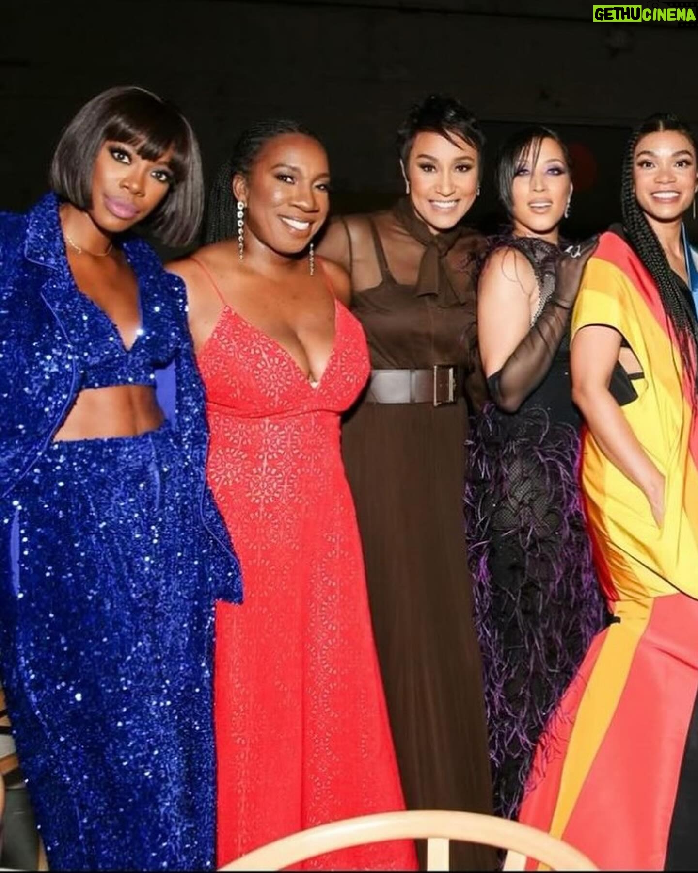 Robin Thede Instagram - Still not over this truly fantastic night hosting the @15percentpledge gala this past weekend! Seeing so much gorgeous Black beauty in one room was truly inspiring!