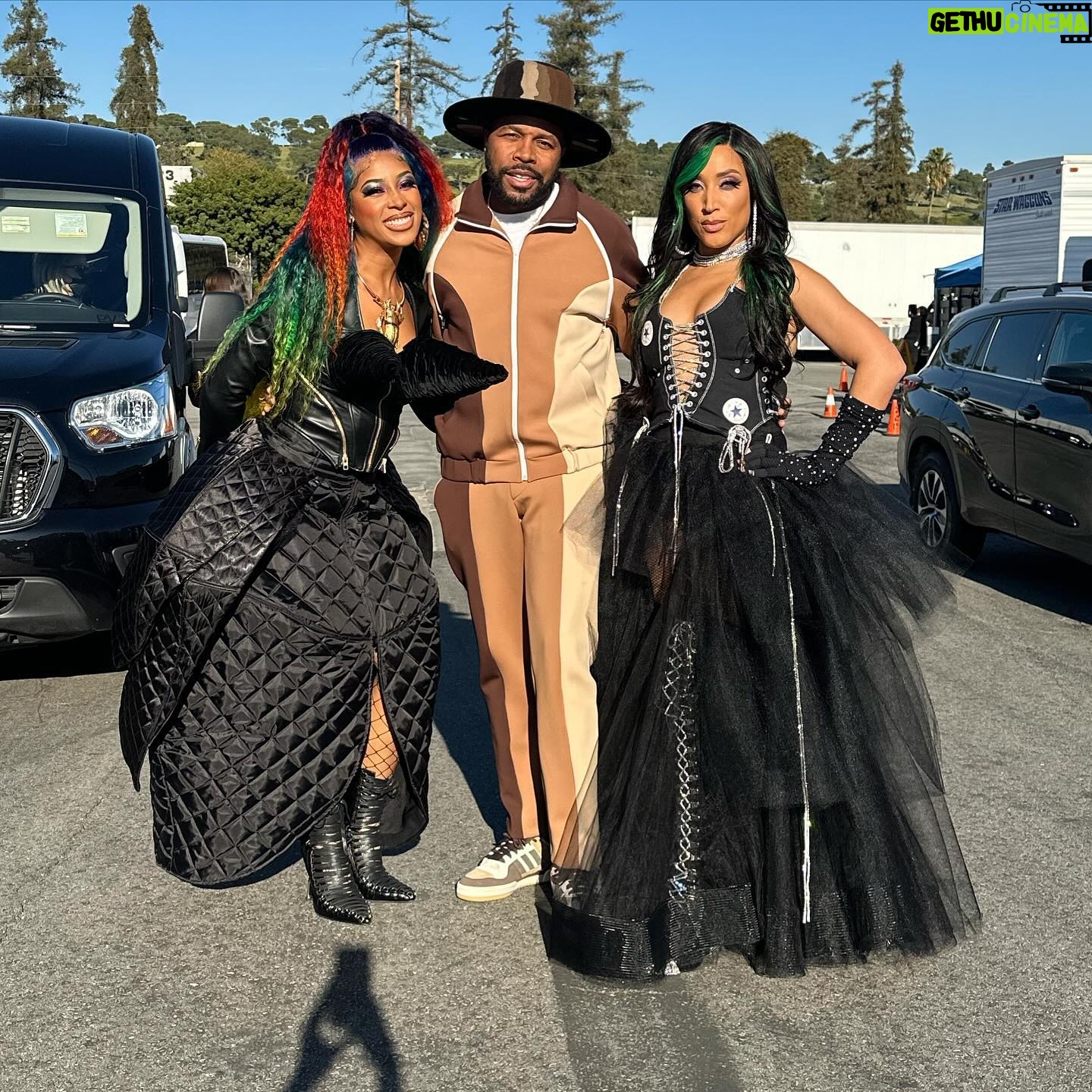 Robin Thede Instagram - CONGRATULATIONS to our GENIUS @ablackladysketchshow Costume Designer @m_collins and Assistant Costume Designer @stylesbywyandon on their MASSIVE win at last night’s #CDGA Awards! They beat some truly formidable shows with their unparalleled custom work for our fourth season, where they created some of the most iconic looks ever seen in sketch, comedy, or any genre for that matter. Michelle’s level of design, innovation, and creativity is truly unmatched. She has spent many years working under some of the industry’s greatest designers, and I am so honored that we elevated her to running her own department and being able to showcase her individual uniqueness and forward thinking style. I am unendingly proud of the work she and Wy and the rest of the department have done for our show and know that they will all go on to industry greatness. They are the FUTURE! #ablss #costumedesign