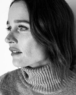 Robin Tunney Instagram - Challenge accepted @sjmeyer02 I nominate @shiriappleby @delpy.julie @builtbywendy @sarahbolger @larysakondracki (you’re gonna hate me) @louisebonnetstudio @melodiemcdaniel