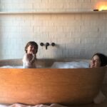 Robin Tunney Instagram - #middleagediandinlove we talk about what’s inside pigeons and whether or not it’s morning time. #deepthoughts