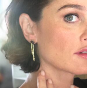 Robin Tunney Instagram - My friend @sarahhendler made these beautiful earrings and let me pretend they were mine tonight: Check her stuff out.