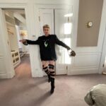 Robyn Instagram - First time in the audience singing Dancing On My Own. The honorary award from the Swedish Music Publishers organisation and the beautiful Neneh Cherry was there to hand it over to me. Im very grateful. Styled by @_nicowalker_ Hair by @fbjstockholm Make up by @kkullenbergmakeuphair