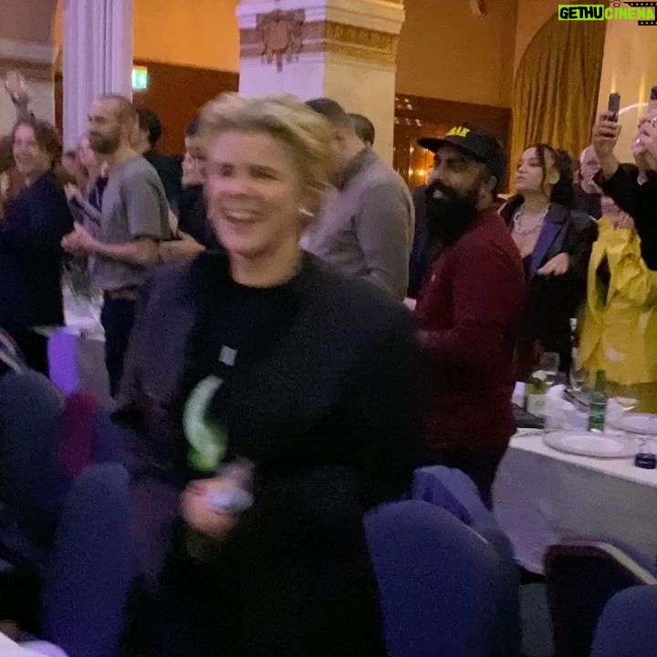 Robyn - 55.6K Likes - First time in the audience singing Dancing On My Own. The honorary award from the Swedish Music Publishers organisation and the beautiful Neneh Cherry was there to hand it over to me. Im very grateful.
Styled by @_nicowalker_
Hair by @fbjstockholm
Make up by @kkullenbergmakeuphair