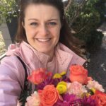 Robyn Brown Instagram - I took a chance and ran to @sutcliffefloral early in the morning in my yoga pants and yesterday’s makeup (something I never do) to get some birthday flowers for someone special. They were so wonderful and quickly put together this beautiful bouquet for me- and never lifted an eyebrow at my unkempt appearance. Thank you ladies! I will be a repeat customer. 💐