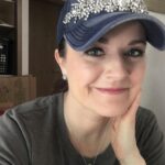 Robyn Brown Instagram - Found this fun hat while the kids and I were out school clothes shopping. I think it will be my hairdo for the day while I work work work to unpack. Decided on the “Sara” earrings and necklace from @mysisterwifescloset too because heaven forbid I go a day without wearing any jewelry....even while I unpack! 😂 #feelingproductive #awonderfullife #kidsareinschool #imissthem #mysisterwifescloset #jewelrydesigner #jewelrylover