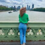 Robyn Lively Instagram - Just forward my calls to London please. 🇬🇧♥️🇬🇧