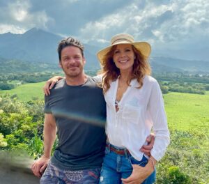 Robyn Lively Instagram - A few epic moments from 2023! Excited for the year ahead! HNY friends! ❤️