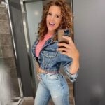 Robyn Lively Instagram - In true 80’s fashion we celebrated @nicsheridanofficial! Completely adored, she’s not only a total babe, she’s a really good human. 😍Thanks for giving me a reason to celebrate you and dress up in my all time favorite era! Happy bday month Nic & Paco @emersonmiller! #80s