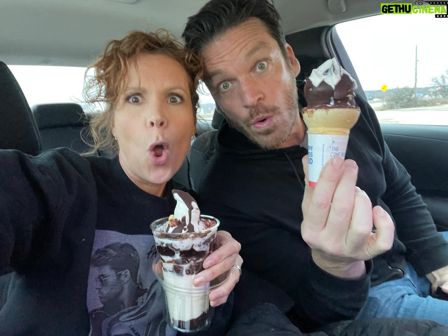 Robyn Lively Instagram - Had the actual best birthday! I mean what’s better than straight chillin’ in the Bahamas, then heading to the south for dipped cones and chatting with the locals at the DQ and playing my favorite tunes on the jukebox while eating the entire menu at the Waffle House?! Thank you to EVERYONE who went out of their way to make me feel so cherished and loved! What a gift! And thanks to all of you here who always, always show me nothing but kindness and support 🥰 You’re just the best! If birthdays didn’t mean I was getting older I’d want to have them all the time!! 🥳