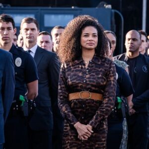 Rochelle Aytes Instagram - Hey Friends! We are back with an amazing episode of #S.W.A.T! 
Friday night at 8/7c on CBS! 🔥
@swatcbs 
@cbstv
@sony 
@swatwriters