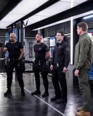 Rochelle Aytes Instagram - Missed SWAT last night?! Catch up on @paramountplus 
Great guest cast with @lillordfaunt & @champanepoopi