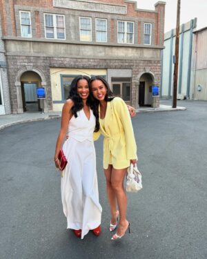 Rochelle Aytes Instagram - I am so grateful to be apart of this amazing show! Thank you @cbstvstudios for throwing this amazing party for all cast members of @cbstv shows! What a night! By the way, we’ll be back TONIGHT! 8/7c on CBS! Streaming on Paramount plus tomorrow! 🔥💥
@shemarfmoore @davidbradleylim @say_ahna @patrickstesprit @jayharrington3
