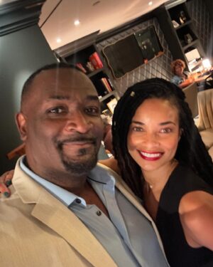 Rochelle Aytes Instagram - I’m more than a little late with this post but…What a Birthday Month I had! 
Thank you to everyone who came out to celebrate with me. To @djjonquick for always coming through! Also bumped into the amazingly talented @vanessabellcalloway ❤️#thevictoriahotelnyc 
I got to see so many loved ones while on my 3 week May Vacation! #NYC #HarlemBorn #Turks and Caicos