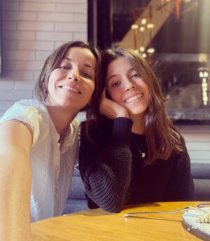 Rocío Verdejo Instagram - Hace 15 años llegaste para conocer el amor más profundo que se puede tener, gracias por escogerme como tu mamà, eres mi gran maestra! Te AMO Sofi que seas muy feliz en cada paso que des!!! ❤️❤️❤️❤️