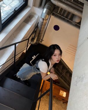 Roh Ji-sun Instagram - ☔️