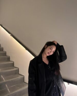 Roh Ji-sun Instagram - 쉬는 날에는 열심히 돌아다니기🏃🏻‍♀️🏃🏻‍♀️