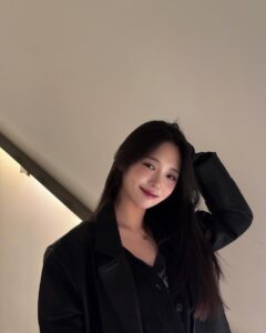 Roh Ji-sun Instagram - 쉬는 날에는 열심히 돌아다니기🏃🏻‍♀️🏃🏻‍♀️