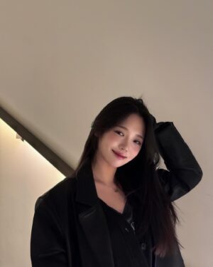 Roh Ji-sun Instagram - 쉬는 날에는 열심히 돌아다니기🏃🏻‍♀️🏃🏻‍♀️