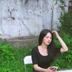 Roh Ji-sun Instagram - 더워!