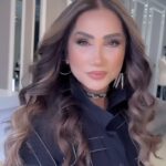 Rojin Instagram - Beautiful lady @rojinofficial 💕 Makeup & hair by; @rezhyan_makeup @shlir_hair @rezhyan_beauty_salon هەولێر ٣٢پارک جووت جادەی جەوازات بەرامبەر دەرگای ايتالی١ —————————————— اربيل ٣٢بارك سايدين الجوازات مقابل بوابه القرية الايطاليه ١ 07506000026