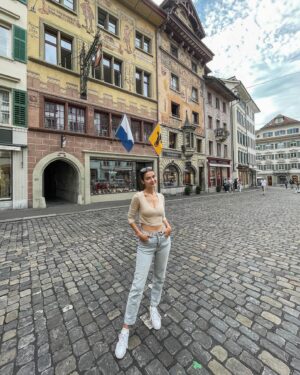 Roksana Janiszewska Instagram - The dreamiest place in the world, Switzerland. 🇨🇭🐮🏔️ Here’s a dump of our first few days here before we get MARRIED! Eeeeek 💒👰🏻‍♀️💍