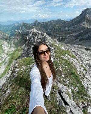 Roksana Janiszewska Instagram - On top of the world ⛰