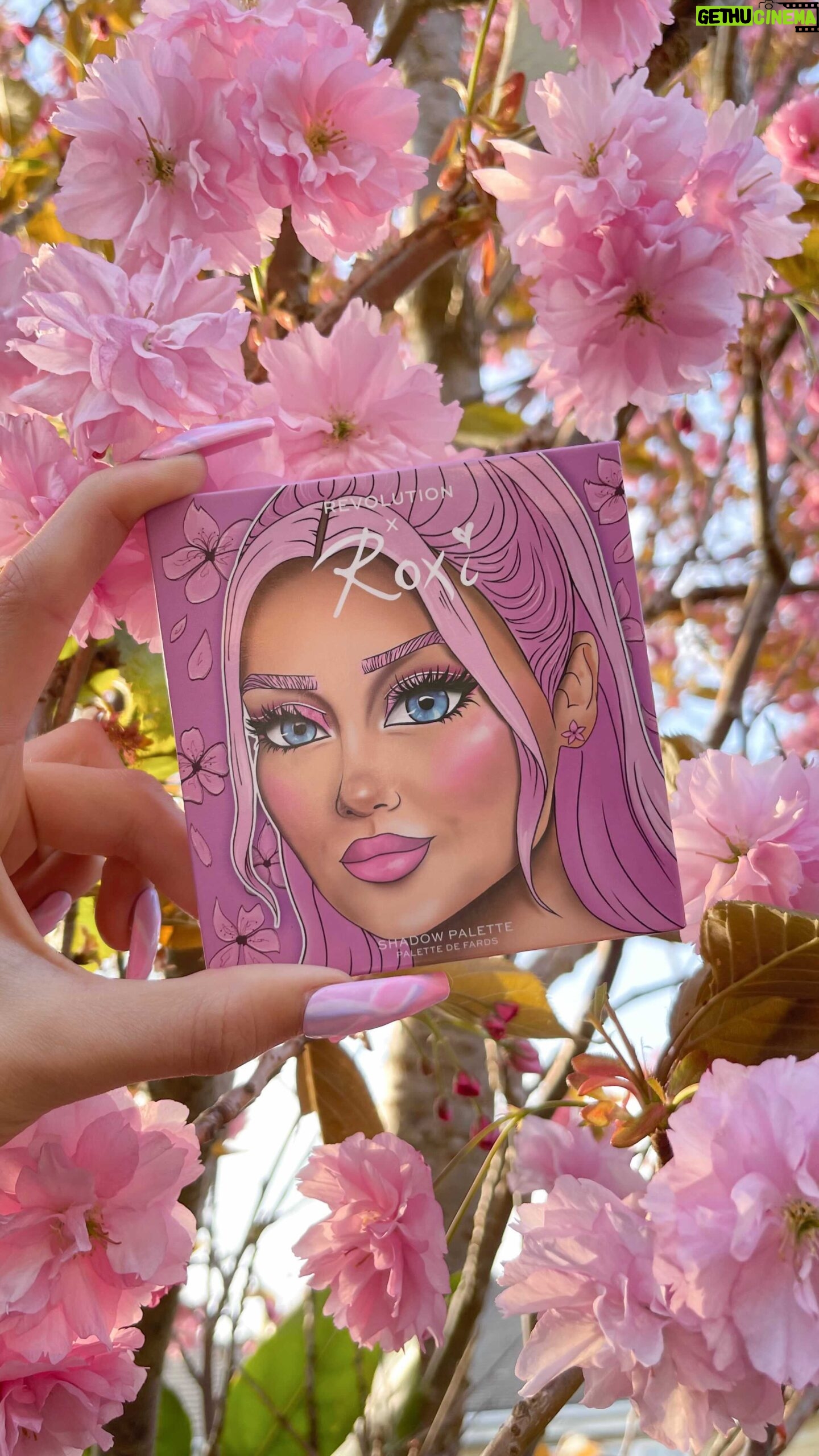 Roksana Janiszewska Instagram - 🌸ROXI X REVOLUTION CHERRY BLOSSOM COLLECTION 🌸 Available now on RevolutionBeauty.com @makeuprevolution WORLDWIDE 🌏🛍 #beauty #makeup #cherryblossom #sakura #revolution #revolutionxroxi
