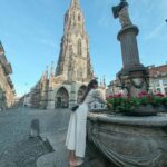 Roksana Janiszewska Instagram - Frolicking around Bern 🏰🇨🇭 little dump from the last few days, just being a wholesome wife 🥰