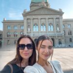 Roksana Janiszewska Instagram - Frolicking around Bern 🏰🇨🇭 little dump from the last few days, just being a wholesome wife 🥰