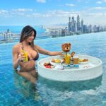 Romina Pierdomenico Instagram – La vera esperienza non è stata la colazione in ammollo … ma salire al 77’piano 🤣
Voi soffrite di vertigini?🤪 Aiutoooooooo