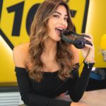 Romina Pierdomenico Instagram - no caption needed😜 #mybigfam #radio105 #105friends @radio105💛