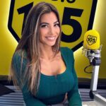 Romina Pierdomenico Instagram - Si riparte con una settimana lunga e ricca di tante cose belle 💛#105friends #radio105