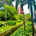 Romina Power Instagram – L’unico aeroporto dove si sente profumo d’incenso, a Denpasar , Bali in Indonesia. Bali, un isola dove ho trovato TUTTI gentili , il sorriso spontaneo e la bonta’ innata . Prevalentemente Induisti ma anche islamici . Convivono pacificamente circondati da una natura rigogliosa . Una boccata di aria fresca in un mondo sempre piu’ complesso ed insoddisfatto .Mi manchera’ la loro dolcezza!